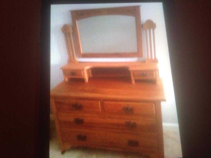 Dressing table