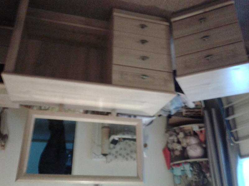 dressing table and 2 bedside cabinets