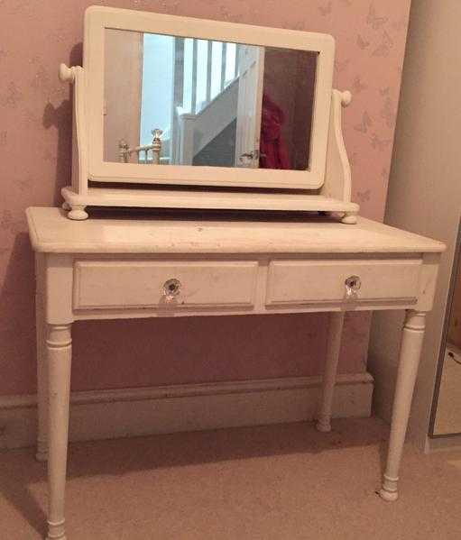 Dressing table and mirror