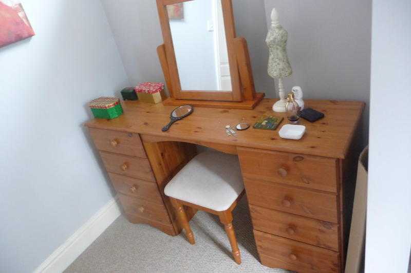 Dressing Table, Chair amp Mirror
