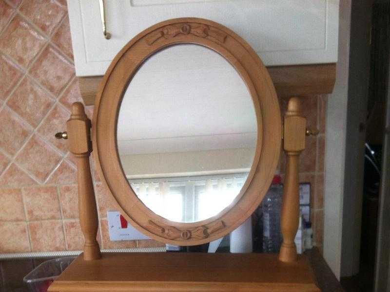 Dressing table mirror in light wood