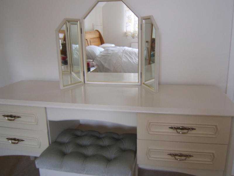 Dressing Table, mirror, stool, and two bedside cabinets in oysterbeige