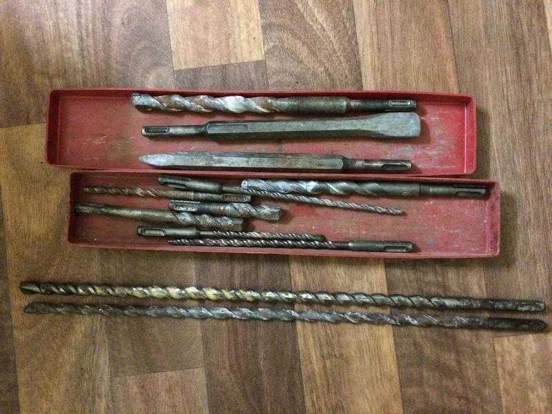 DRILL BIT SET