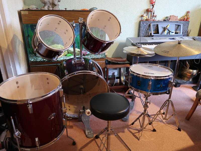 Drum kit