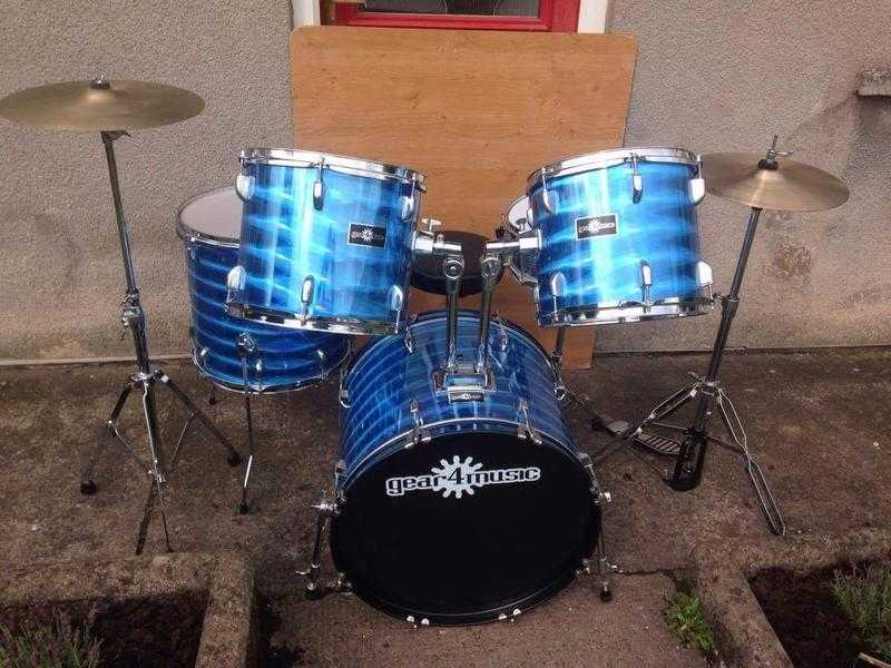 DRUM KIT INCLUDES CYMBALS, STOOL, STANDS PEDAL amp STICKS ETC