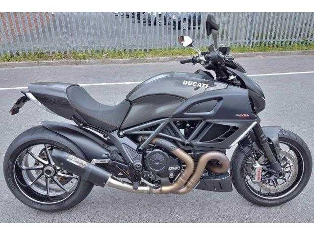 Ducati Diavel 2011