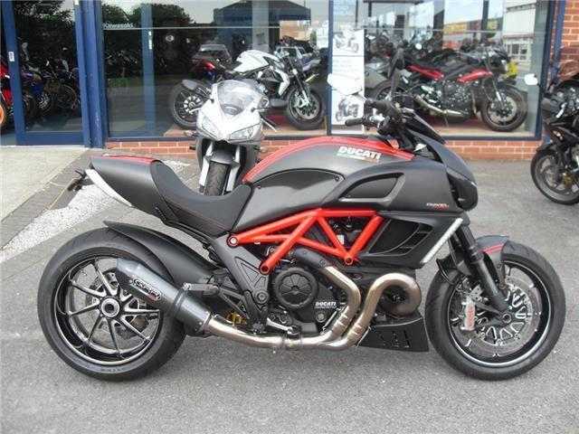 Ducati Diavel 2011