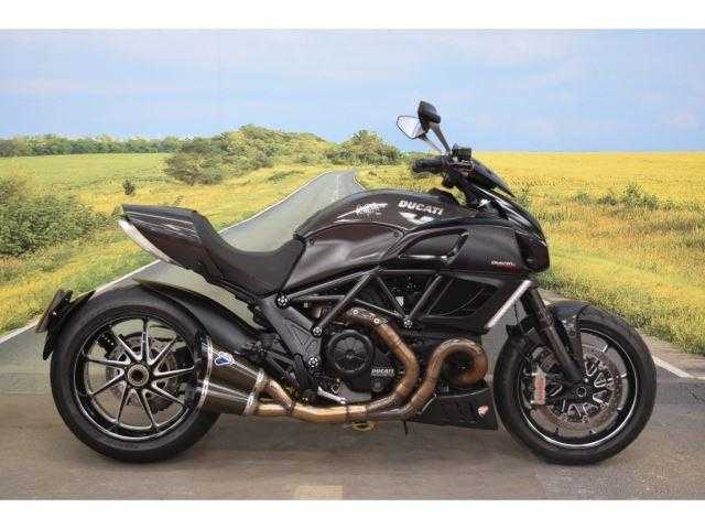 Ducati Diavel 2011