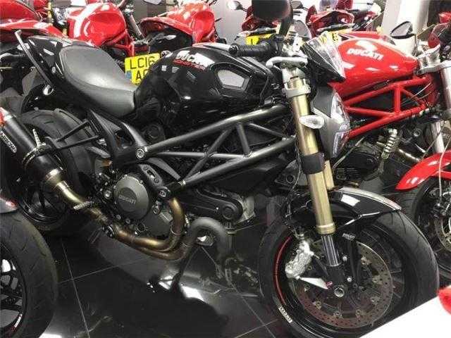 Ducati Monster 2013