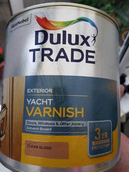 DULUX TRADE EXTERIOR YACHT VARNISH CLEAR GLOSS 2.5L SOLVENT BASED NEW