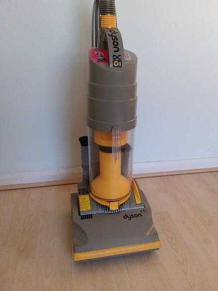 DYSON DC01 BAGLESS VACUUM CLEANER Used