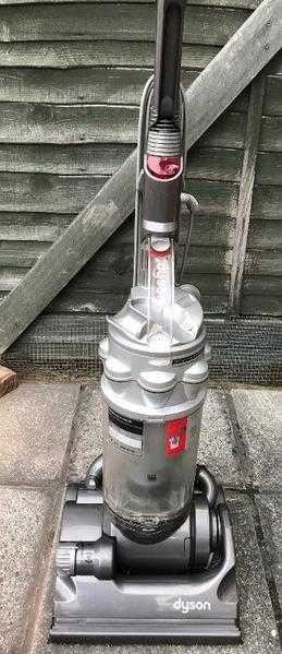 Dyson Dc14 Animal Vacuum Cleaner SILVER