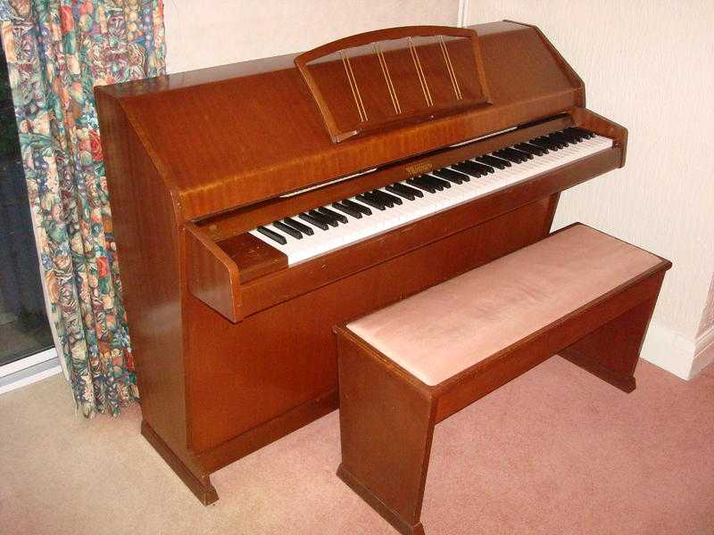 EAVESTAFF MINI PIANO