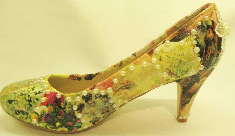 Edwardian Theme Decoupage Shoes