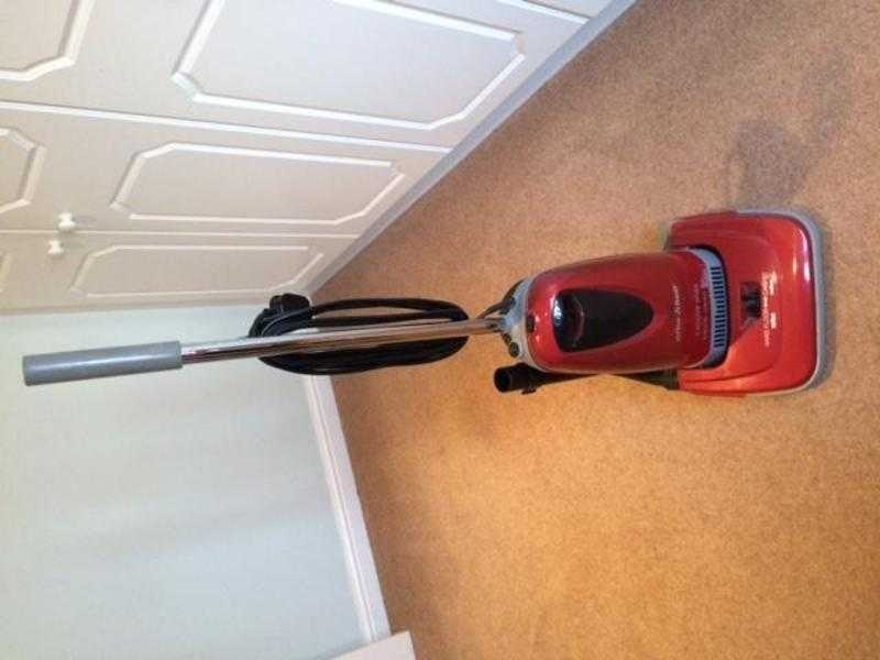 efbe-Schott Lightweight Vacuum Cleaner 1400 w complete with tools and 5 bags