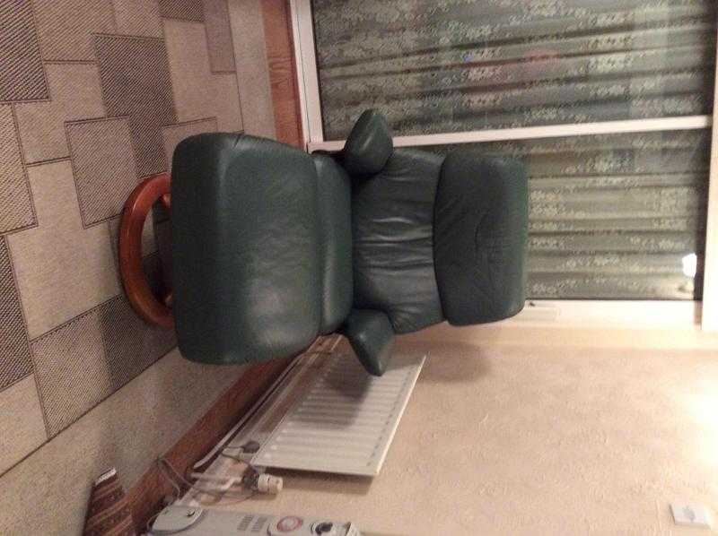 Ekorness leather stressless recliner with footstool