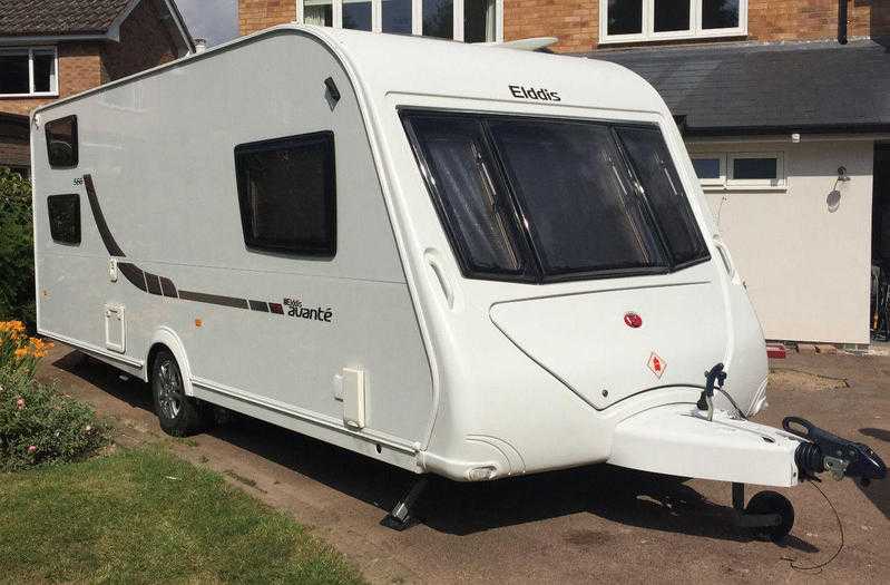 Elddis Avante 6 Berth Triple Bunk Caravan