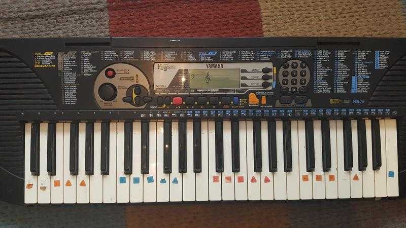 Electric Keyboard - Yamaha PSR 79 Education Suite