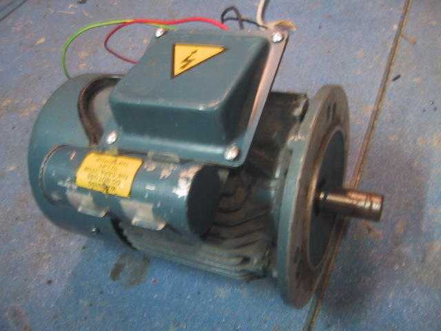 ELECTRIC MOTOR SINGLE PHASE