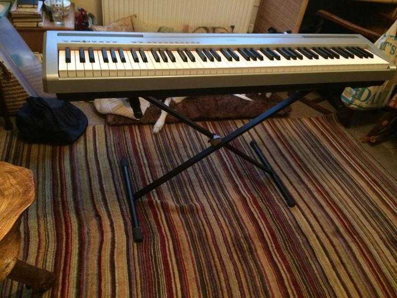 Electric PIANO keyboard - Yamaha P-95 - weighted keys - EXCELLENT CONDITION