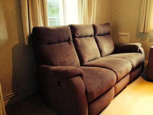 Electric Recliner sofa only 1 year old