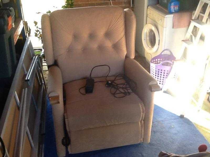 Electric Reclining Chair