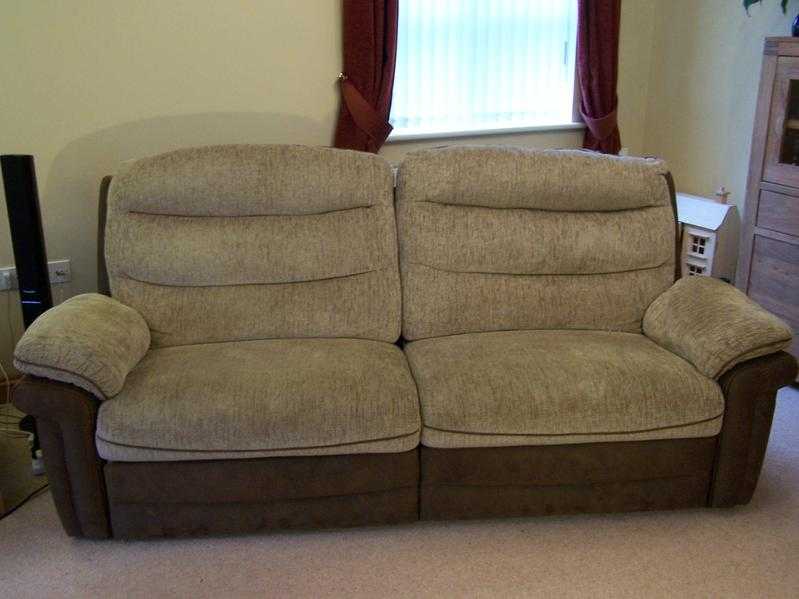 Electric Reclining Sofa For Sale.