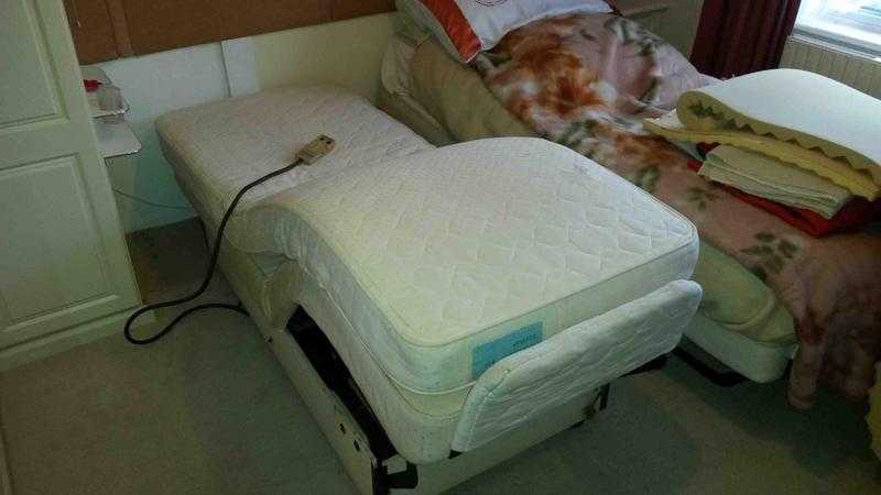 Electric Single Bed Sleepeezee with mattress