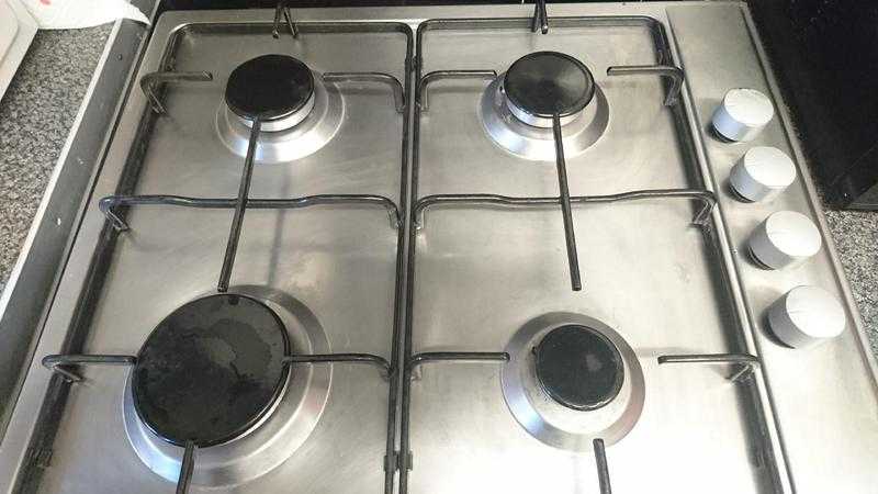 Electric single oven and gas hob VGC