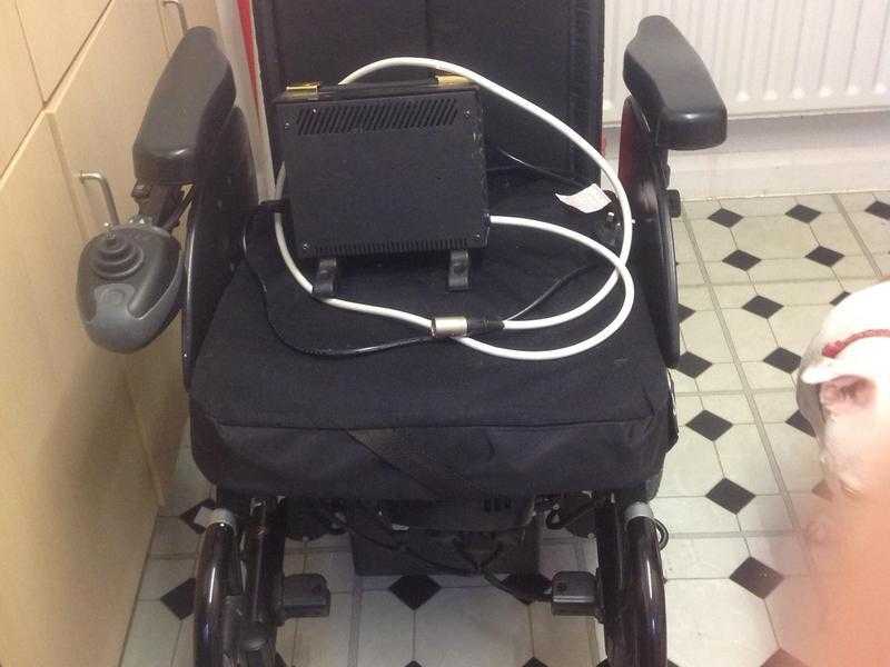 Electric wheelchair