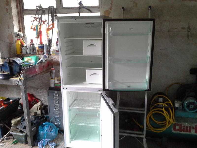 Electrolux Fridge freezer Defrost