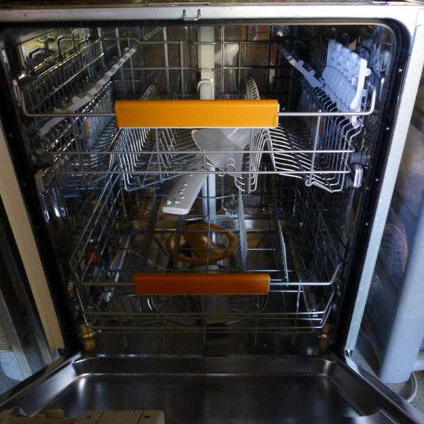 Electrolux Realife Integratedbuilt in dishwasher