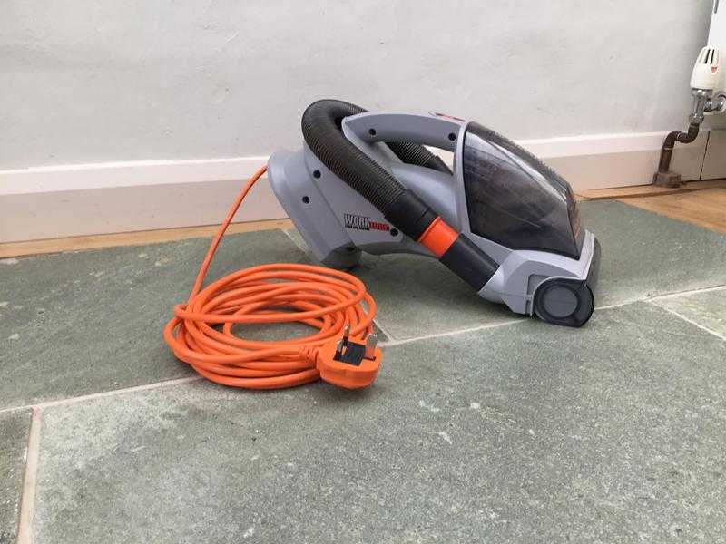 Electrolux Workzone Z61A stair and car cylinder vacuum (hand held)