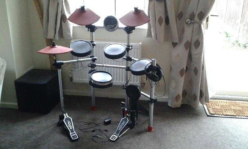 Electronic drum kit