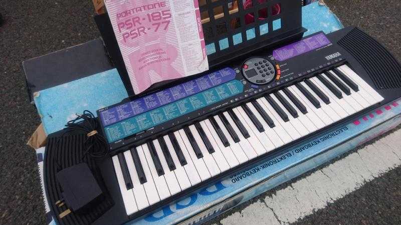 Electronic keyboard yamaha