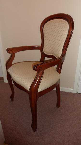 Elegant Louis XV style Upholstered Armchair