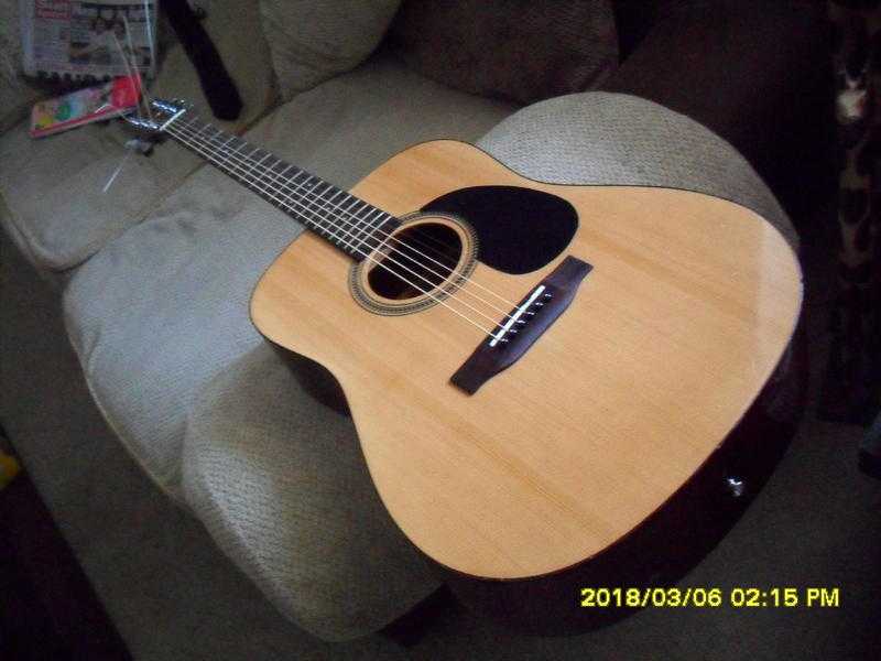 ENCORE Model W255 6 string Acoustic Guitar for the Right Hand player. New Strings, (light gauge)