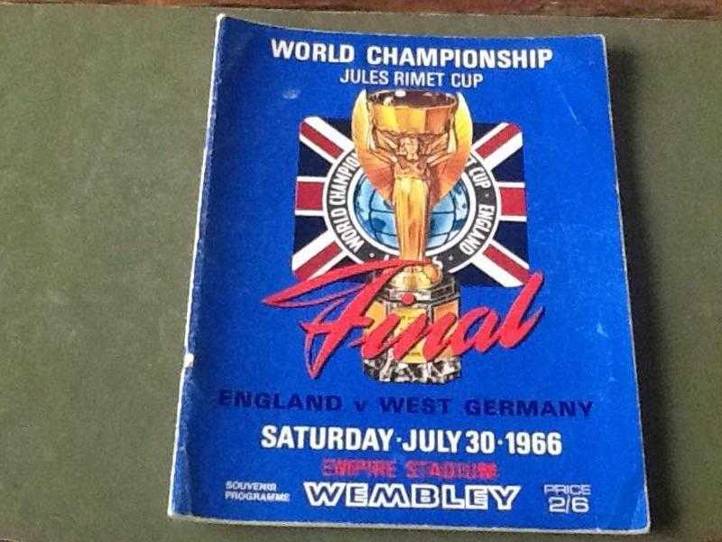 ENGLAND v WEST GERMANY World Cup 1966 programme original good condition