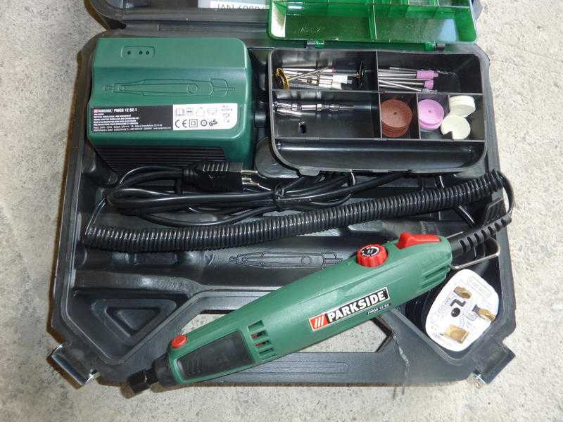 ENGRAVING MODELLING POWER TOOL IN CARRY CASE