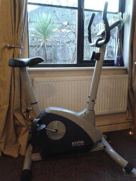 Ennis fitness exercise bike