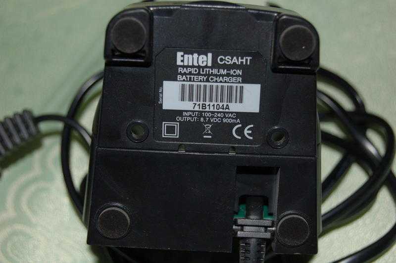 Entel CSAHT Rapid Li-ion Battery Chargers for HT Series Hand Held VHF.