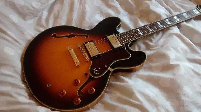 Epiphone Sheraton Guitar