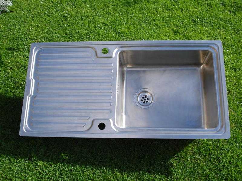 Ex display stainless steel reversible kitchen or utility room sink