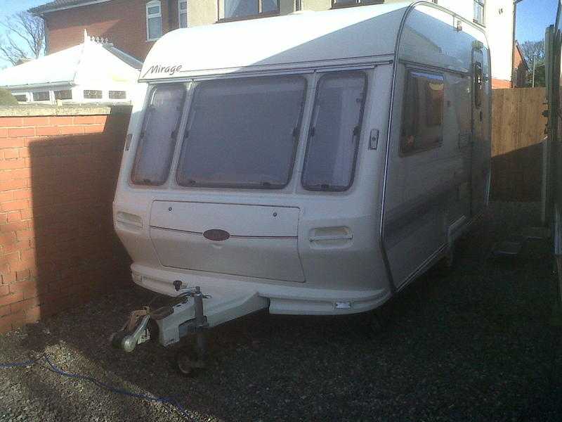 excellent condition 2 berth caravan