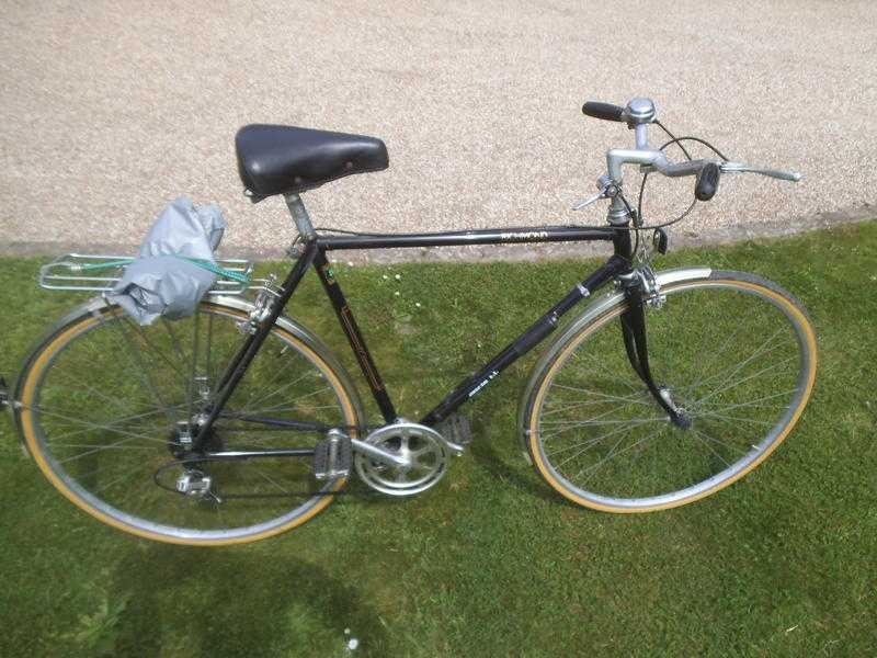 Excellent Condition1970 s80s 351 RICHMOND RALEIGH  ladys or gents raleigh 21inch bike