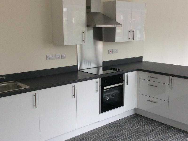 Executive Apartment in Central Swindon For Rent. NO AGENTS FEES, LET DIRECTLY BY LANDLORD