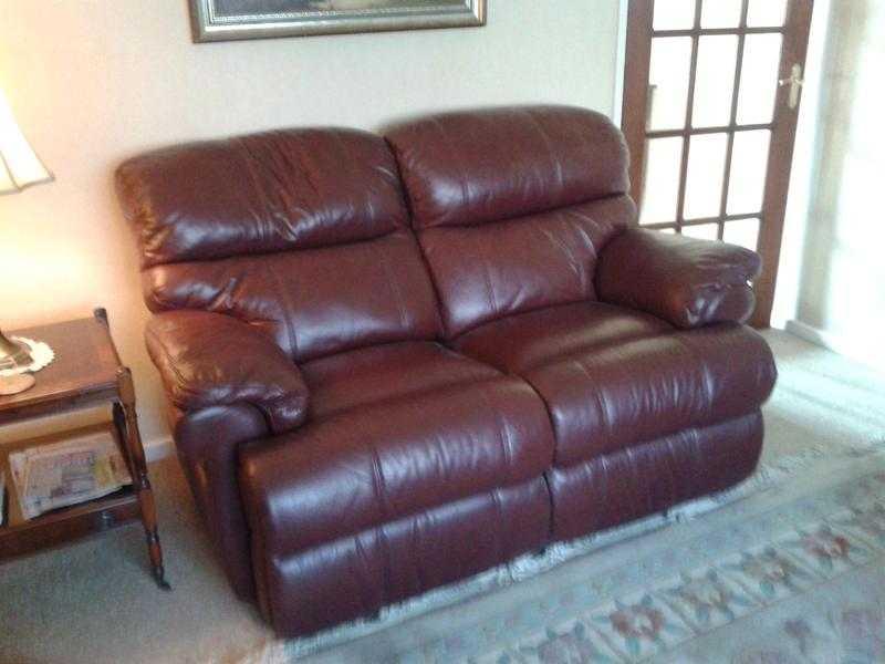 Extemely comfortable  Leather 2 Seater Sofa