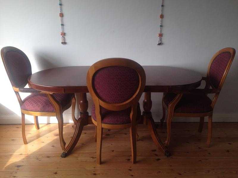 Extendable Dining Table and chairs