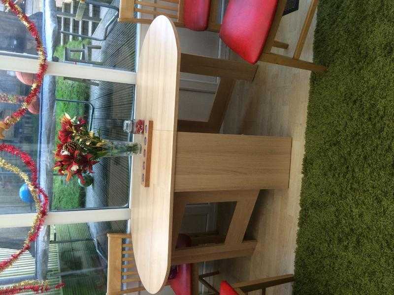 Extendable dining table oak effect