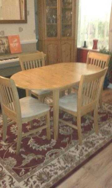 Extendable Wooden Table and 4 Padded Chairs